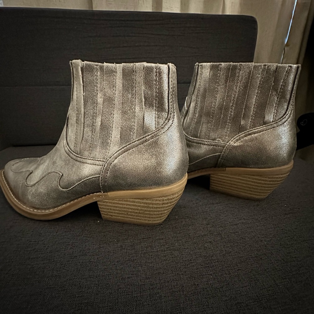Women’s Silver Western Ankle Boots - Picture 3 of 4